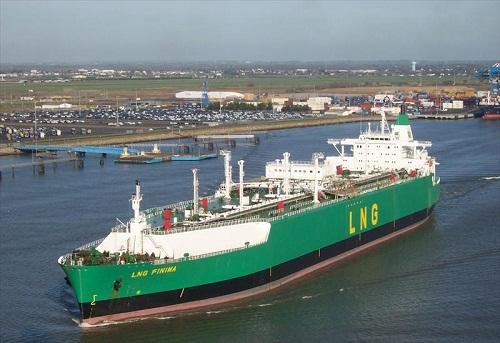 Nigeria left in the cold as oil partners jostle for position to ride an LNG boom