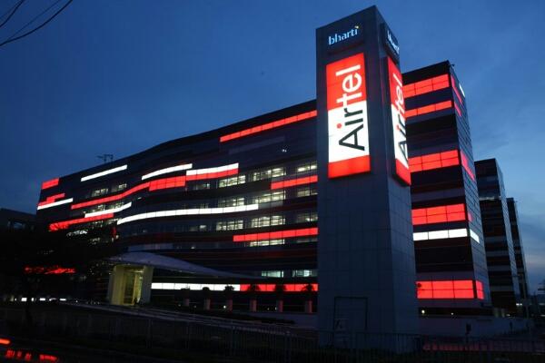 Airtel falls 10% to reverse NSE debut surge