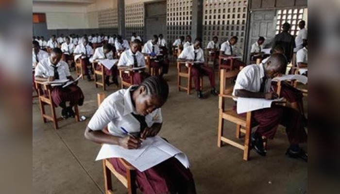 West African students honours first bank manager