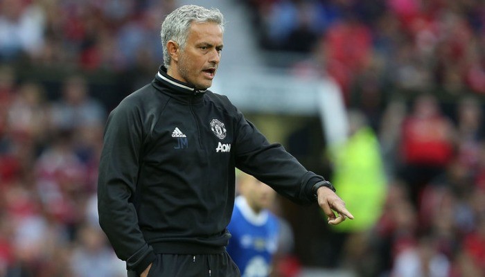Jose Mourinho says £300m spend not enough on transfers