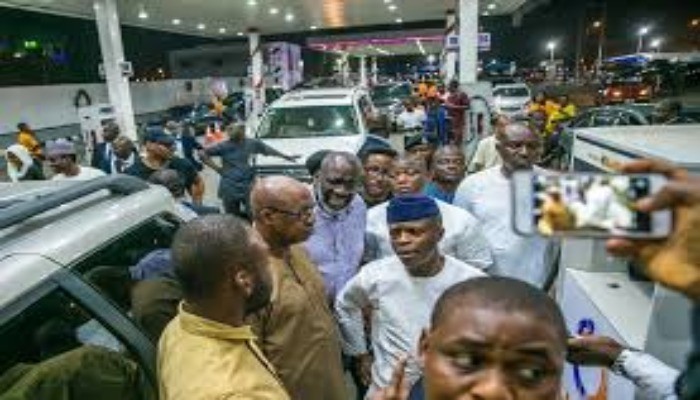 Yemi Osinbajo shares petrol in Lagos