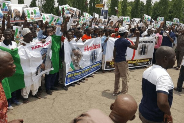 Breaking: Shiites announce temporary suspension of street protests