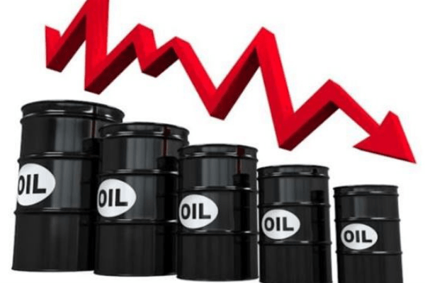 Falling oil price continues to threaten dollar-dependent manufacturers
