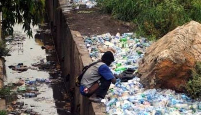 Defecating in public