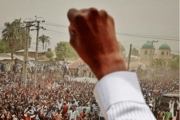 Nigerian voters to choose between familiar faces