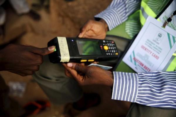 Elections: INEC denies been forced not to use card readers