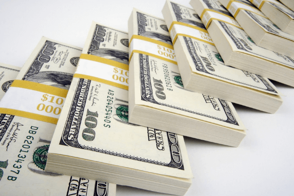 Naira weakens against dollar as FX turnover rises by 445.9%