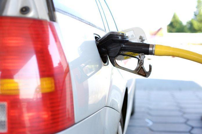 Petrol price cut signals way out of subsidy