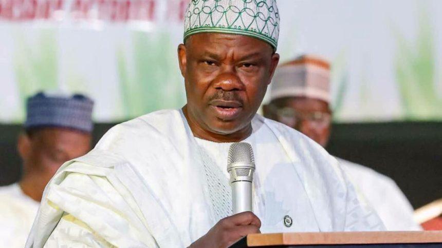 I won't replicate Daniel's manner of govt handover to Abiodun - Amosun