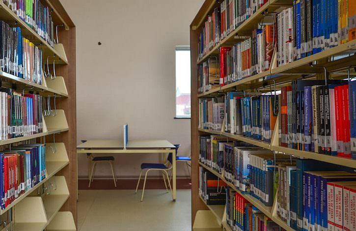 Oyo Information Archives revival: Garlands for Oyo Assembly