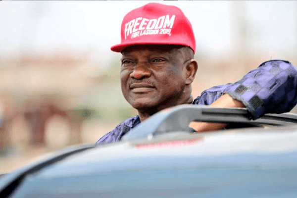 Agbaje visits Bariga, vows to transform Lagos if elected