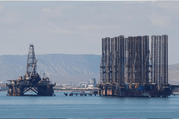 Oil prices skid as concerns over sharp economic slowdown loom