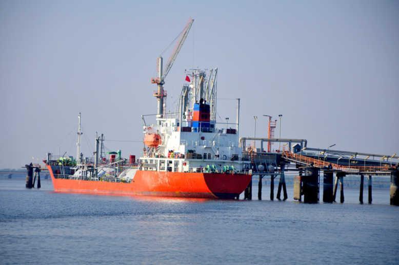 Oil giant Exxon weighs sale of $3bn oil and gas fields as it looks to divest from Nigeria