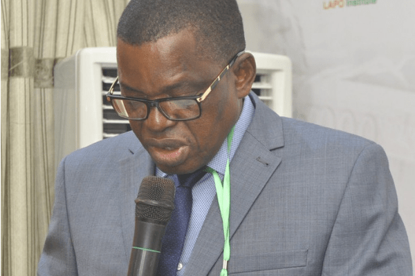 Godwin Ehigiamusoe,Lapo