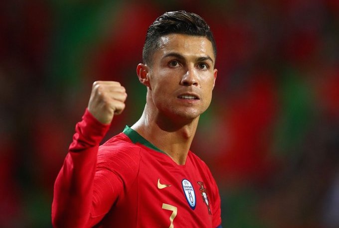 Nations League: Ronaldo sends Portugal through, as Sterling battle Van Dijk