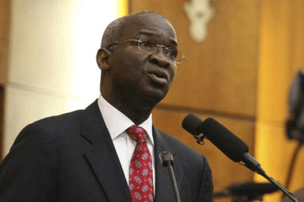Bad roads: Fashola admits Ministry underfunded