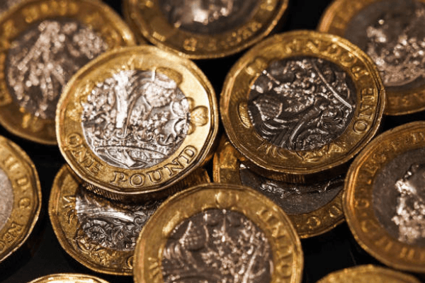 Pound under renewed pressure on rising Brexit jitters