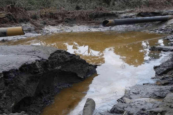 Pipeline vandalism