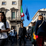 Italian debt rallies as coalition government falls