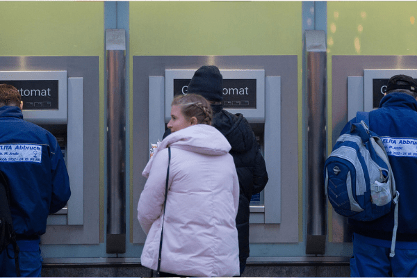 German banks wade into negative rate debate