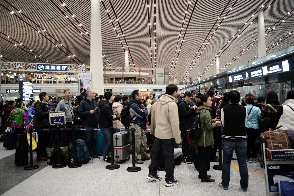 Global air passengers