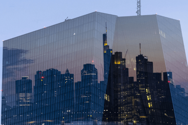 Will the US follow Germany and Japan below zero?