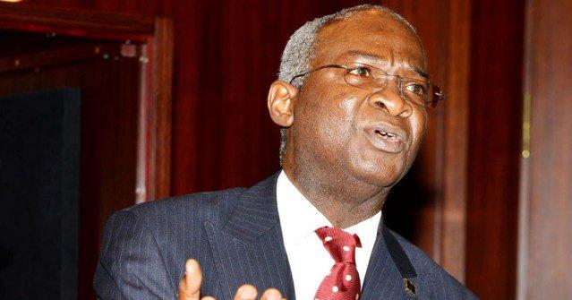 Funding limiting FG’s ability to fix collapsed roads, says Fashola