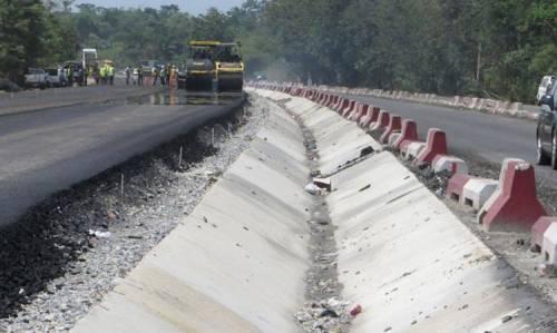 Lagos-Ibadan Expressway: FG urges patience, understanding as reconstruction resumes