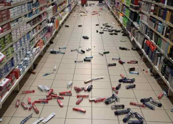 Xenophobia: protesters besiege Shoprite outlets in Lekki, Surulere, Ikeja