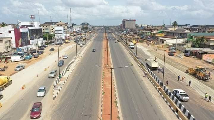 Sanwo-Olu looks away as Lagosians risk lives on Airport Road