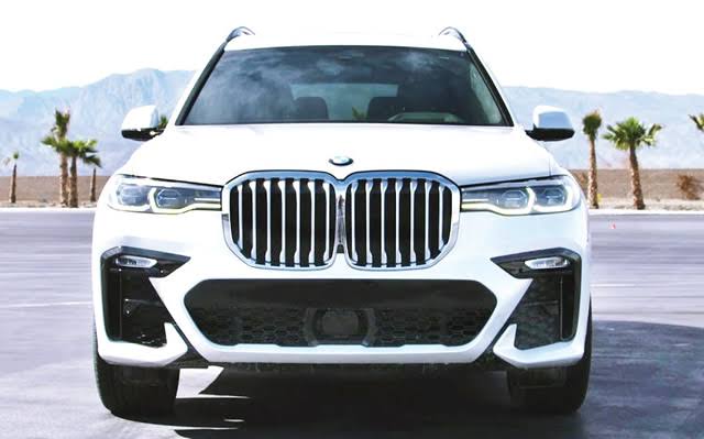 New BMW duo excites Banana Islanders in Lagos