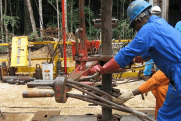 Eroton E&P positions rigs to start drilling in OML 18