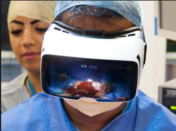 How virtual reality can help train surgeons