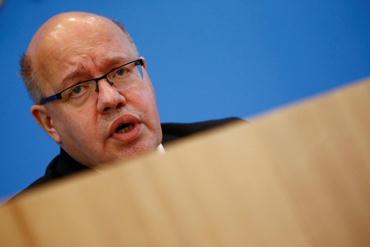 German government slashes growth forecast