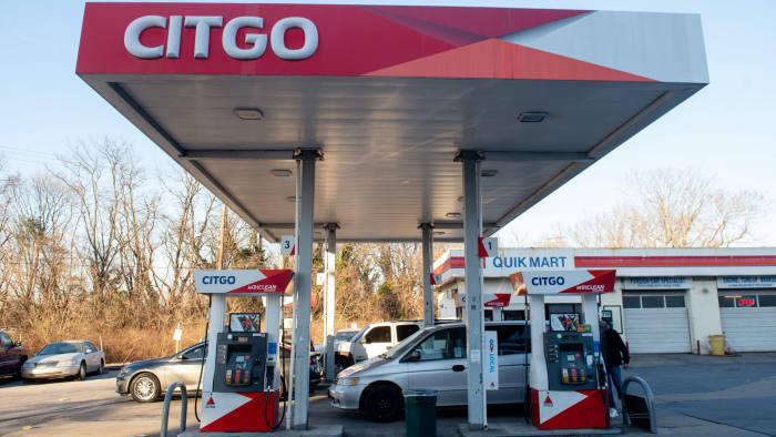 Venezuela opposition files lawsuit against holders of PDVSA bonds