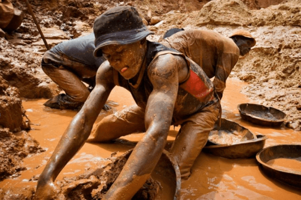 A fistful of poisoned gold