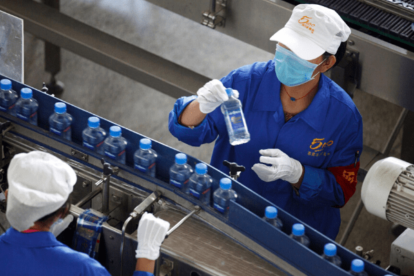 Tibet Water leaks two-thirds of value in Hong Kong trading