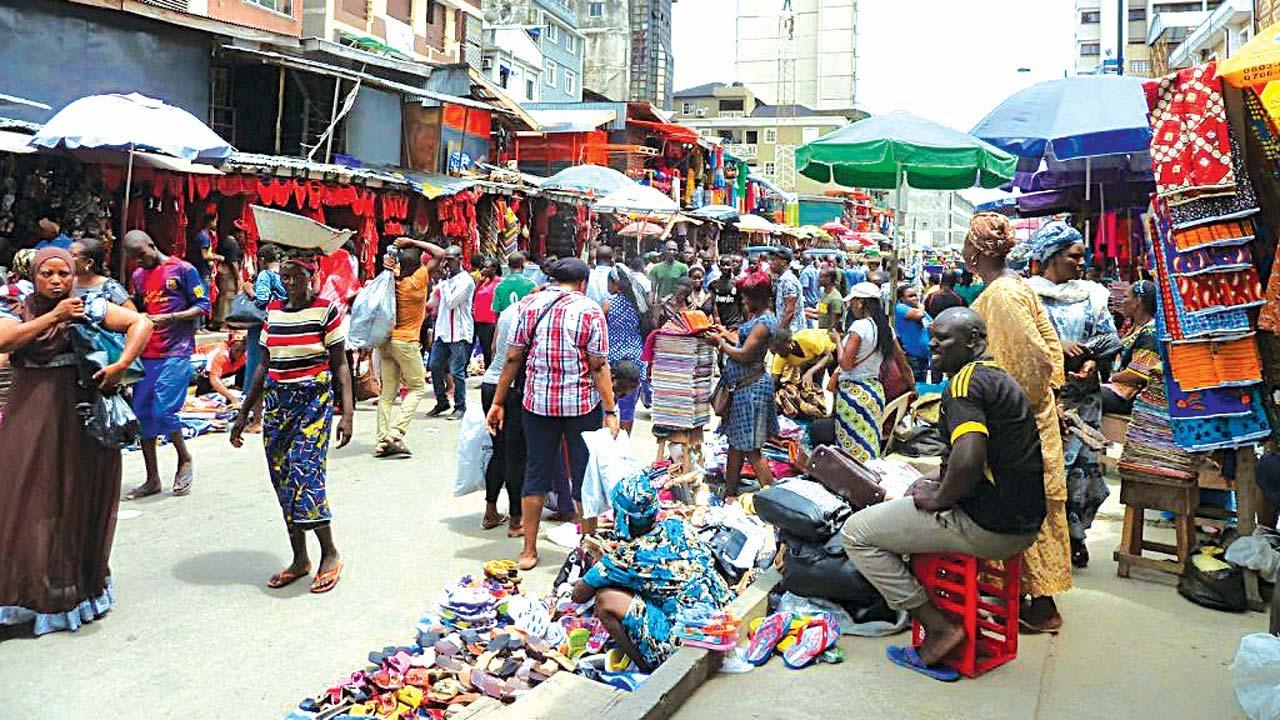 Nasarawa bans street trading, hawking, road-side markets
