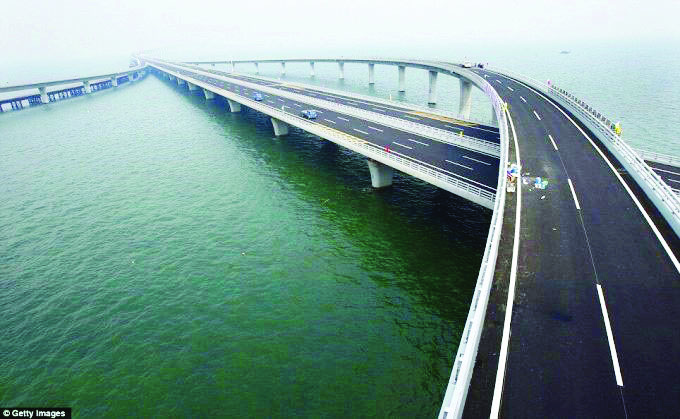 4th Mainland Bridge, Lekki Regional Road, others to commence under Sanwo-Olu