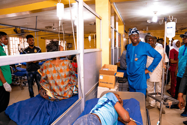 Yueltide: Sanwo-Olu celebrates with patients in hospital