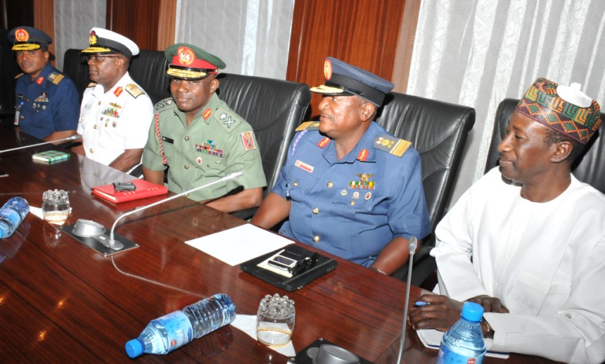 Buhari summons service chiefs