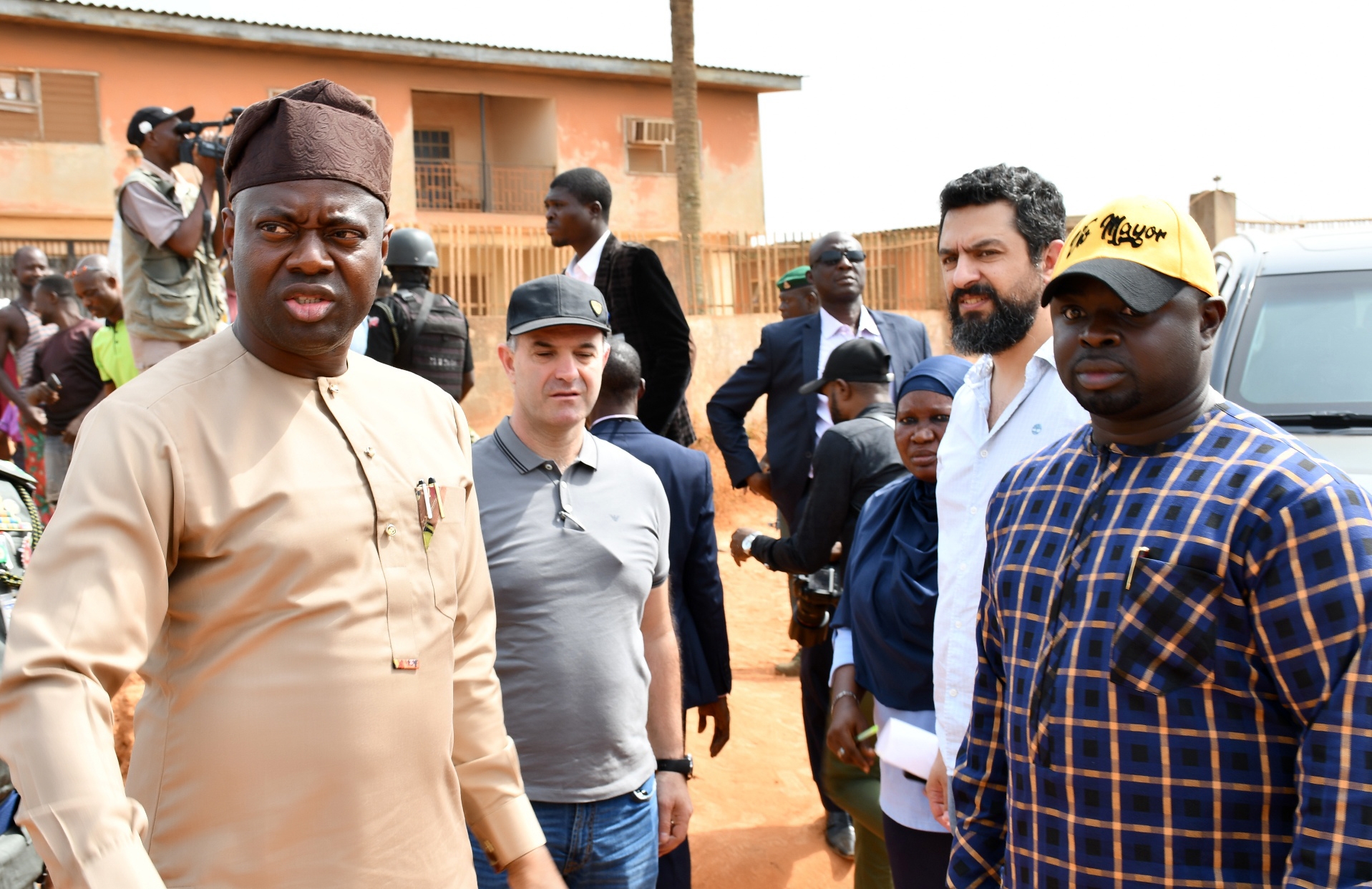 Dugbe inferno: Makinde visits scene, says govt will launch emergency fund