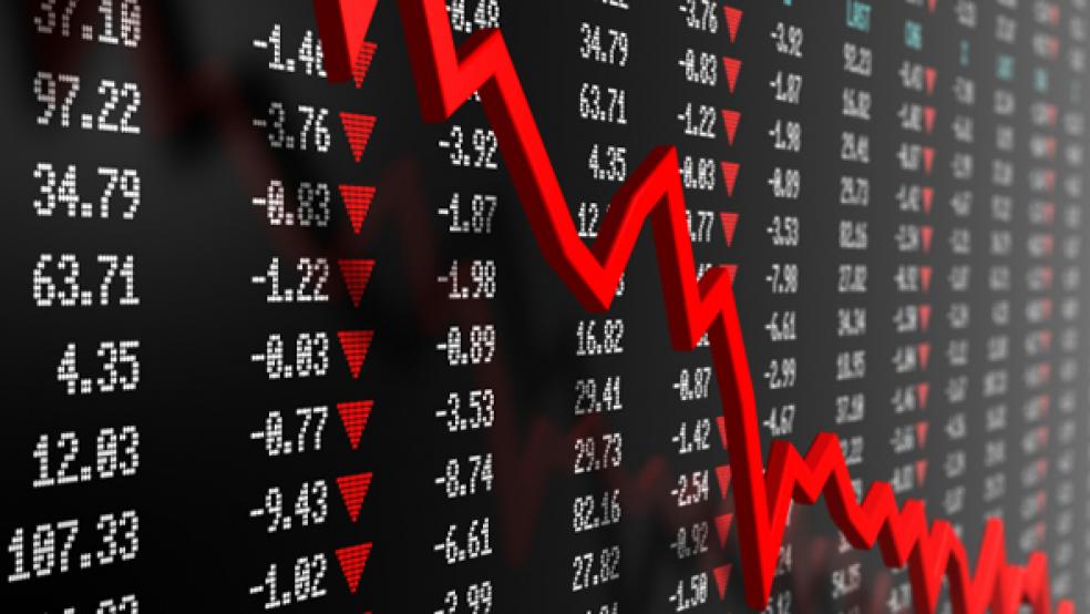 NSE swings to loss in intra-day as oil drops to $30