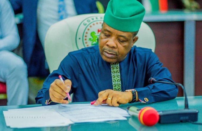 Supreme Court verdict like a daylight robbery, Ihedioha tells APC
