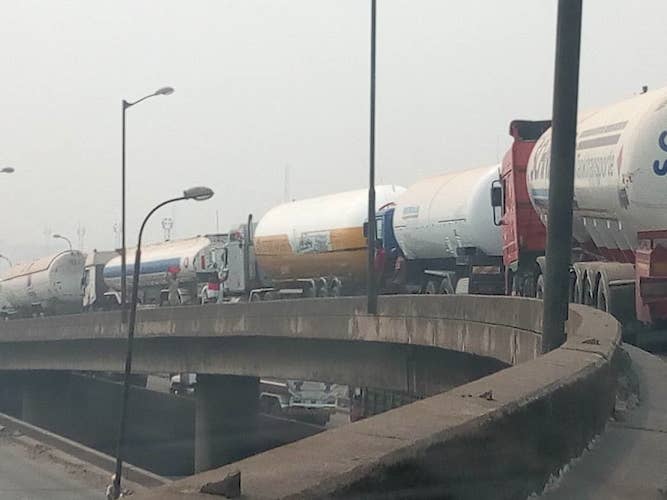 Lagos suspends closure of Marine Bridge