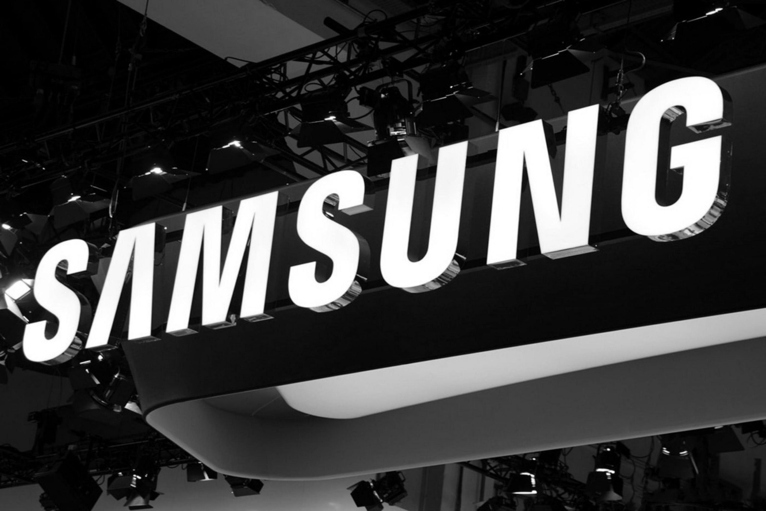 Samsung operating profit plummets 34percent as chip market bottoms out