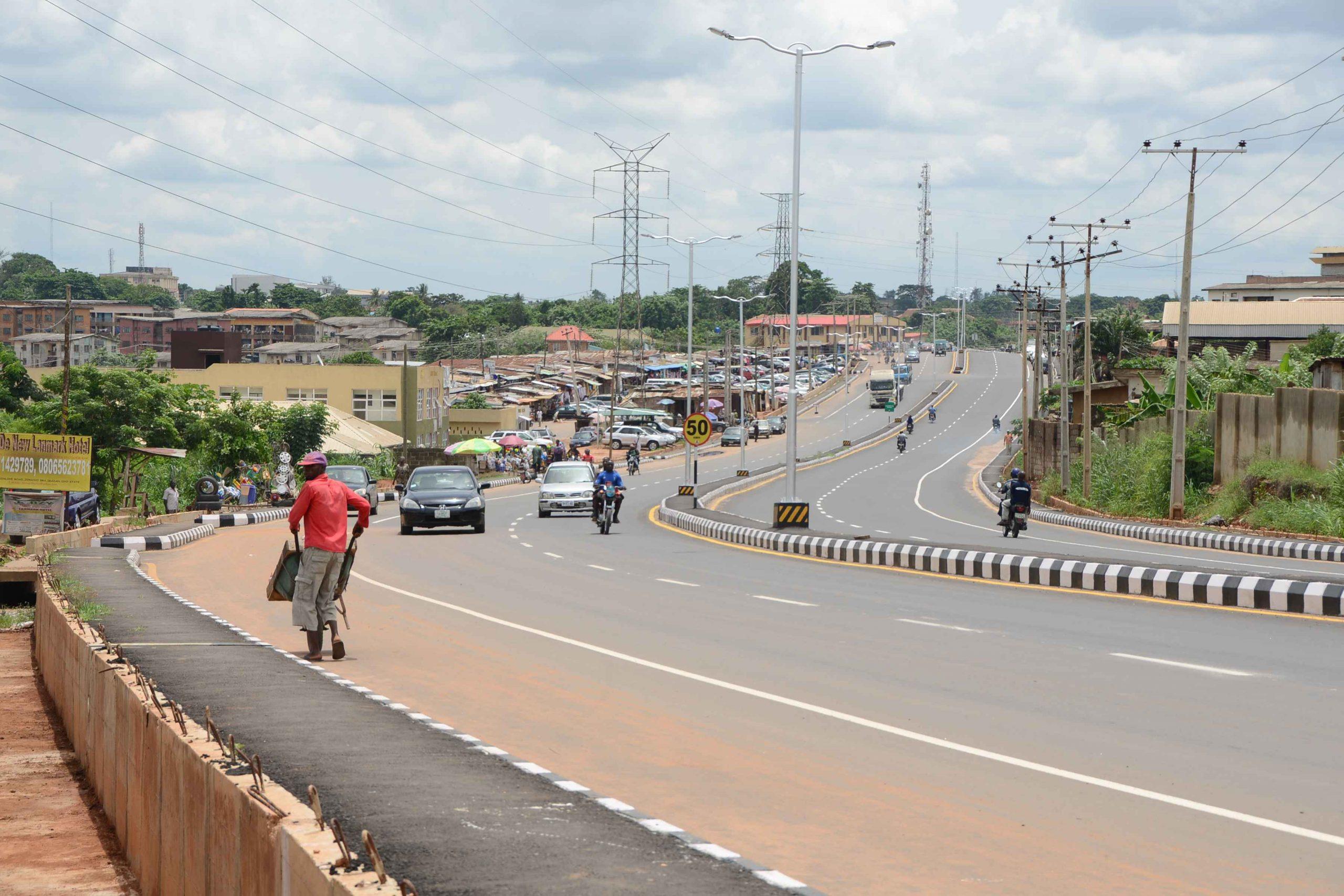 Oyo to revoke 4 road contracts over poor execution