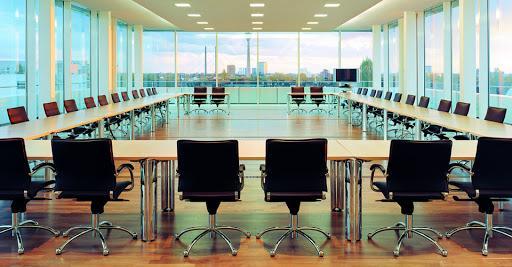 Freshfields retains 90% of spring qualifiers