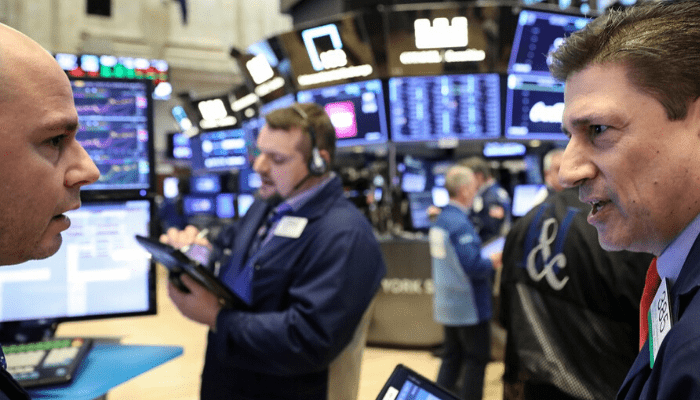 Global stocks edge lower as coronavirus concerns linger