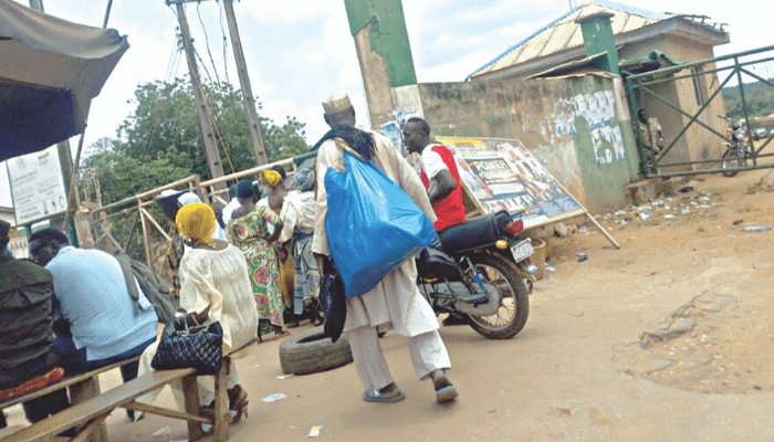 Customs’ agents call for review of border closure  
